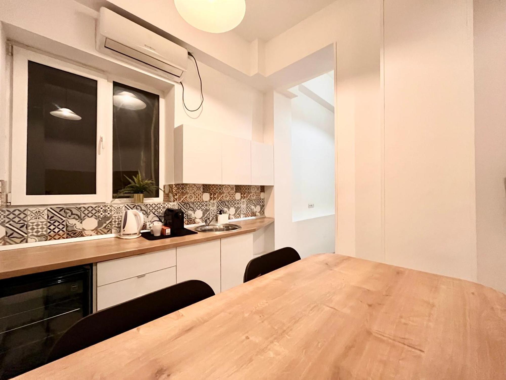 Chic Old Town Escape With Modern Comforts Apartament Bucureşti