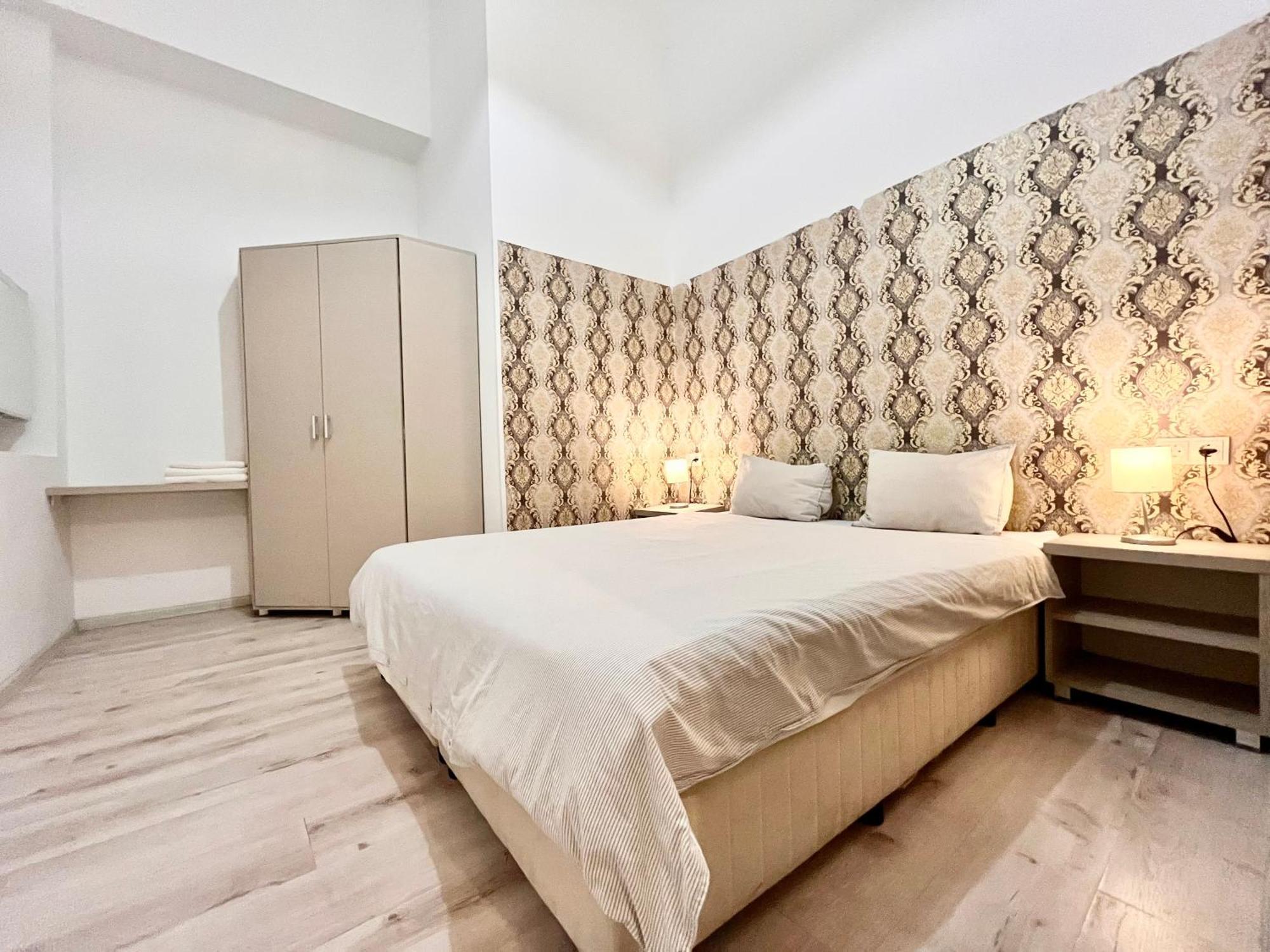 Chic Old Town Escape With Modern Comforts Apartament Bucureşti