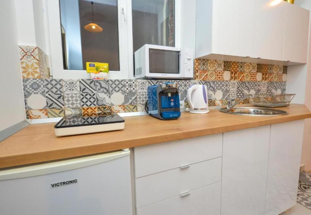 Chic Old Town Escape With Modern Comforts Apartament *